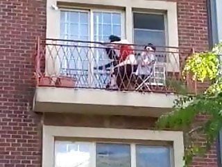 Kubanisches Paar beim Fick auf dem Balkon!