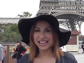 Une Tourisme vient se faire Sodomiser A Paris